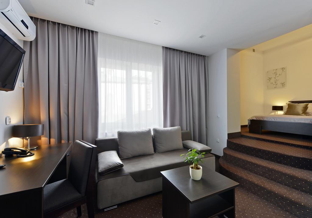 Hotel Capitol Biała Podlaska Eksteriør bilde