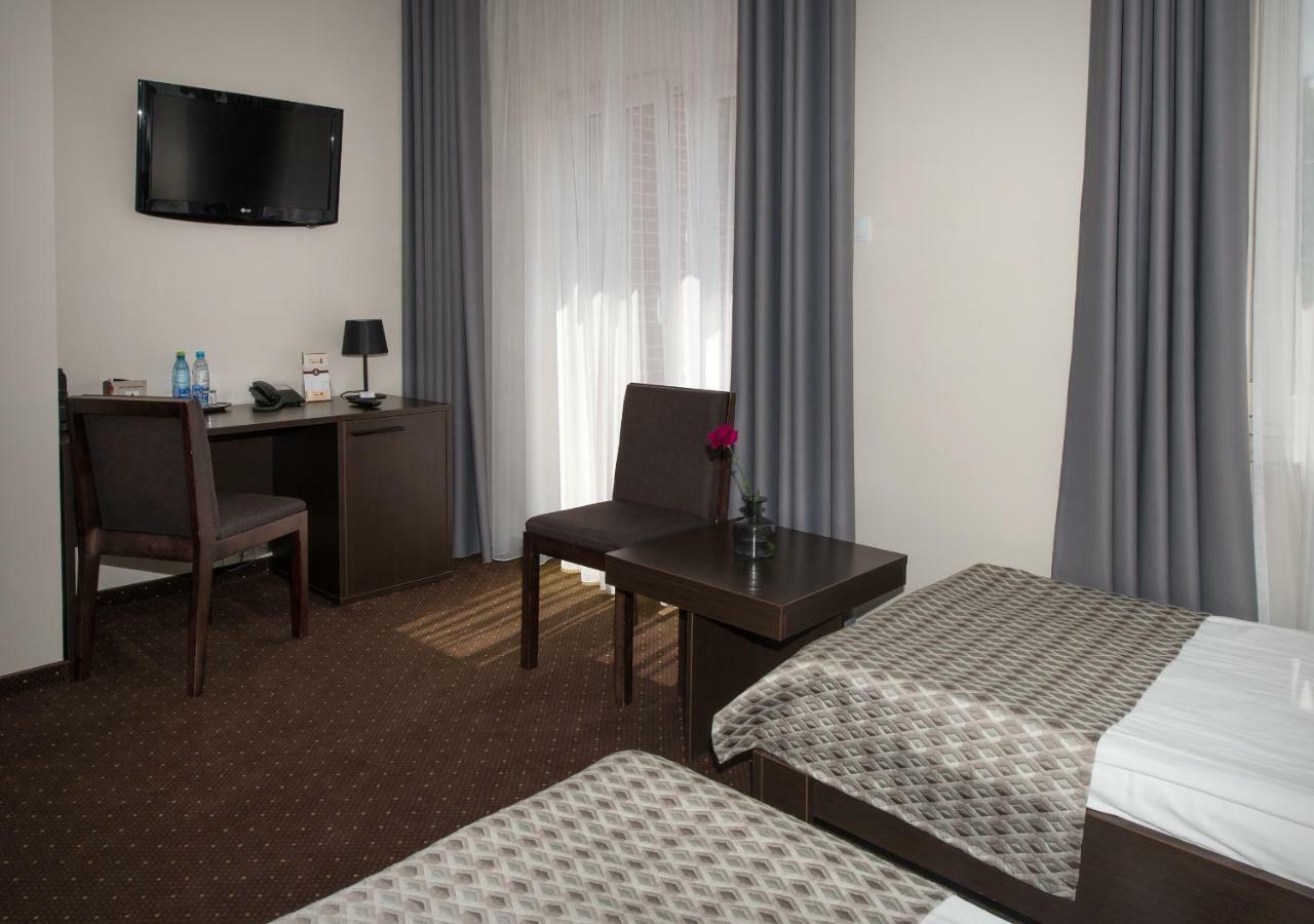 Hotel Capitol Biała Podlaska Eksteriør bilde