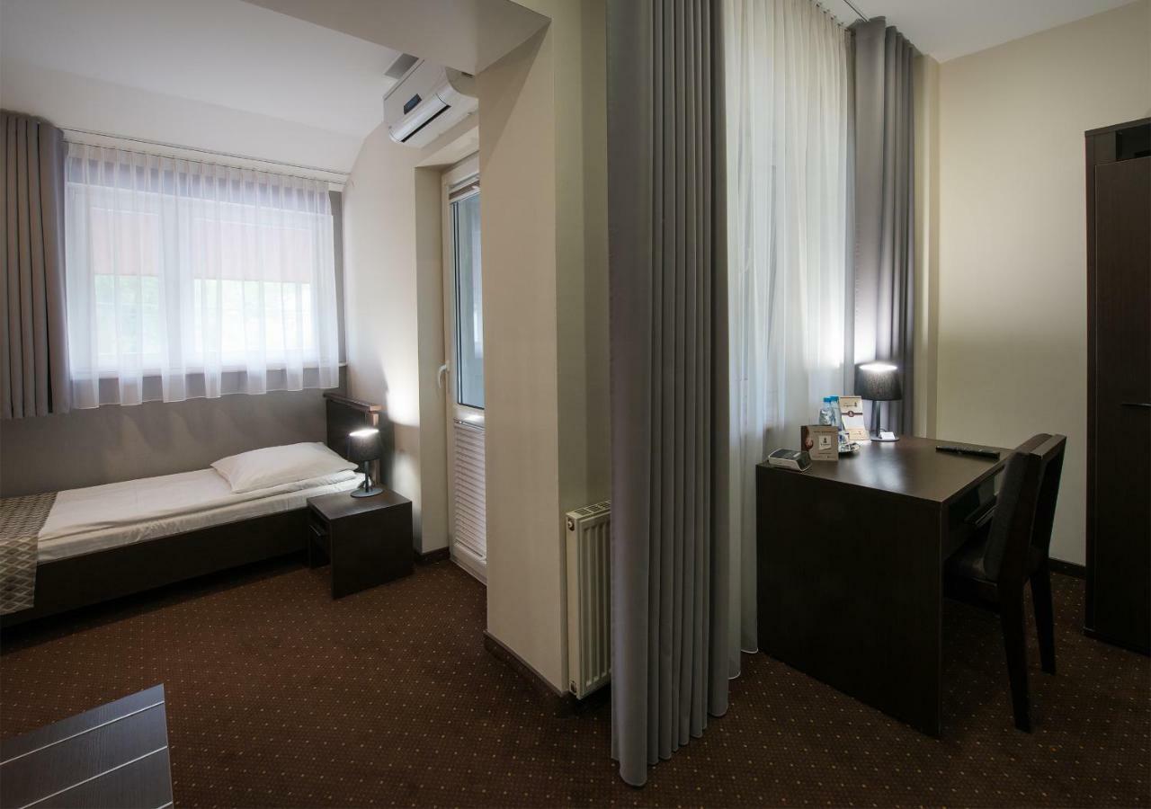 Hotel Capitol Biała Podlaska Eksteriør bilde